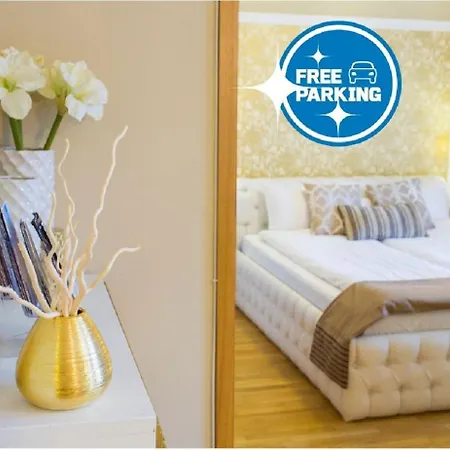 Colours Superior With Free Parking Apartment