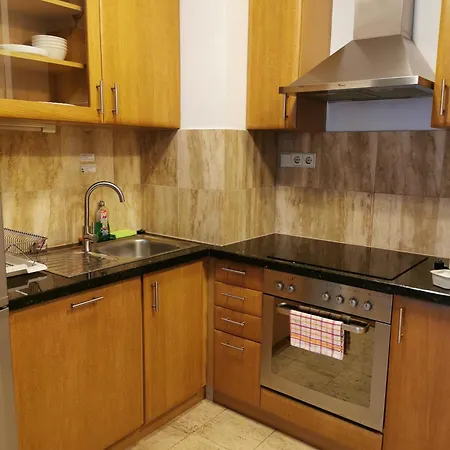 Colours Superior With Free Parking * Budapest